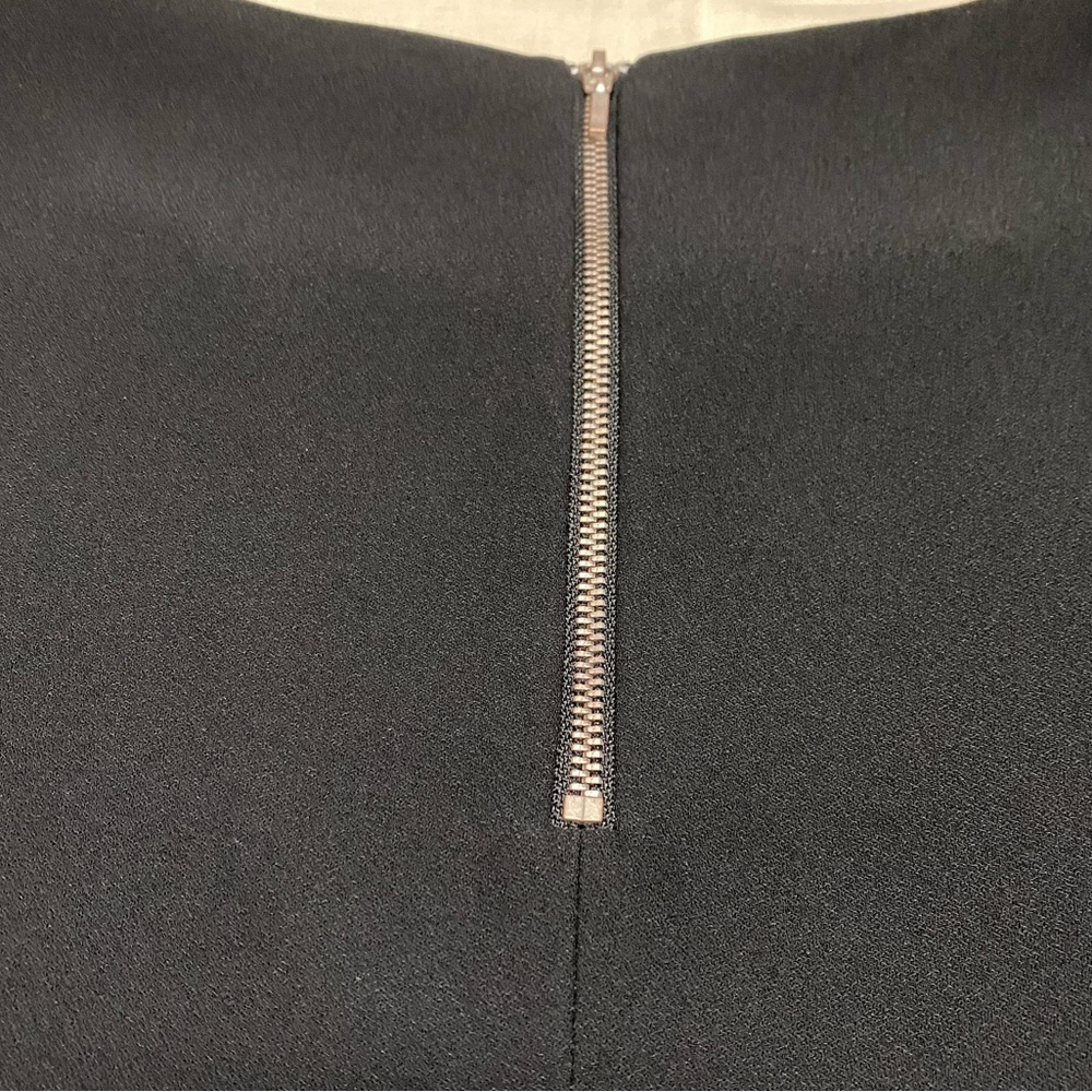 Trina Turk Burgandy & Black Colorblock Dress in Size 8. - Picture 3 of 11